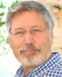 Dr. Bessel van der Kolk
